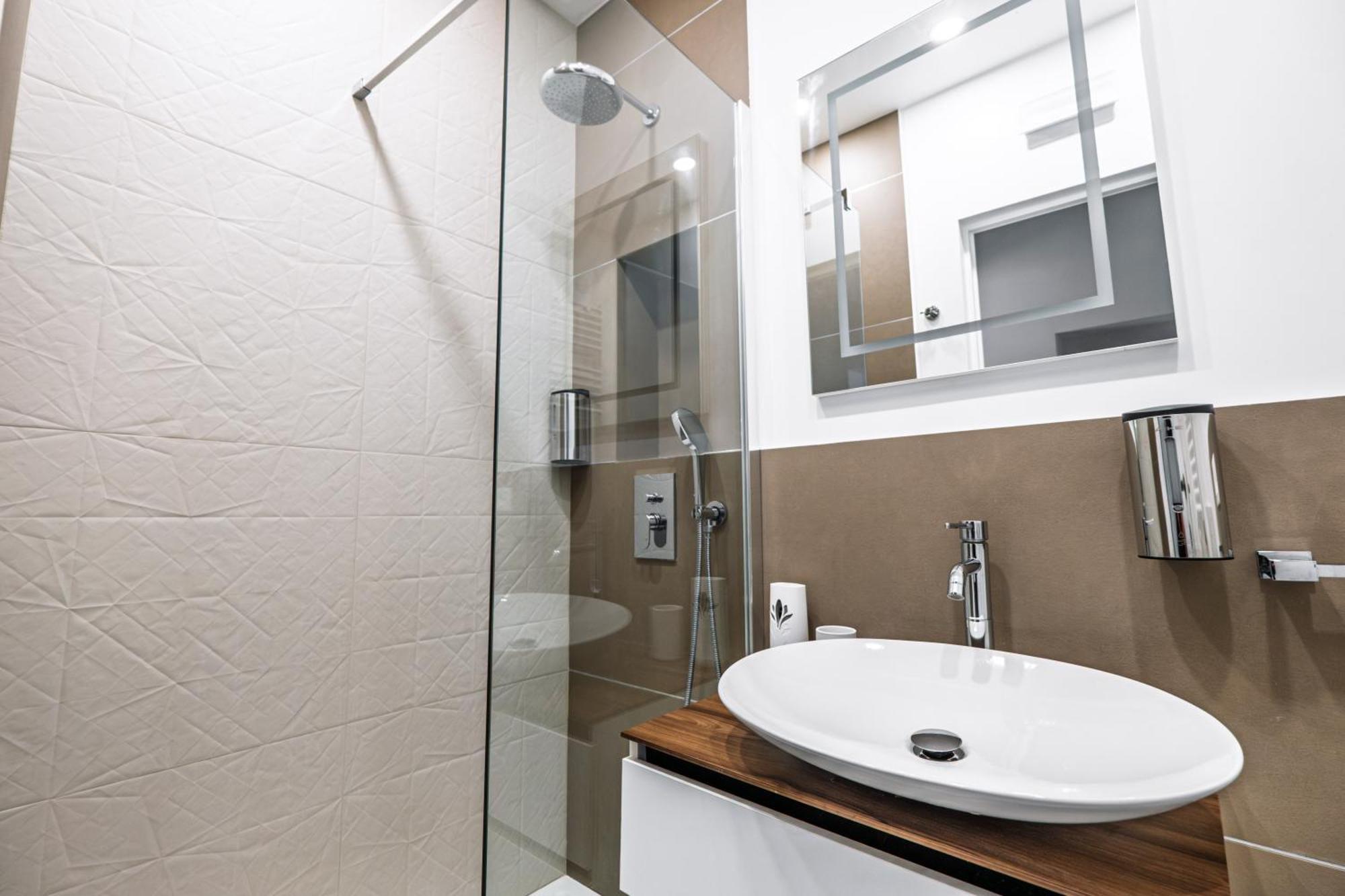 Stylish 1Br, 2Bath Apartment Castel Sant'Angelo 6A *