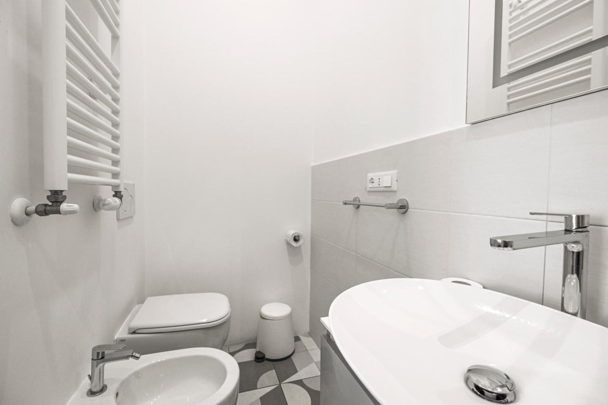 Stylish 1Br, 2Bath Apartment Castel Sant'Angelo 6A Roma
